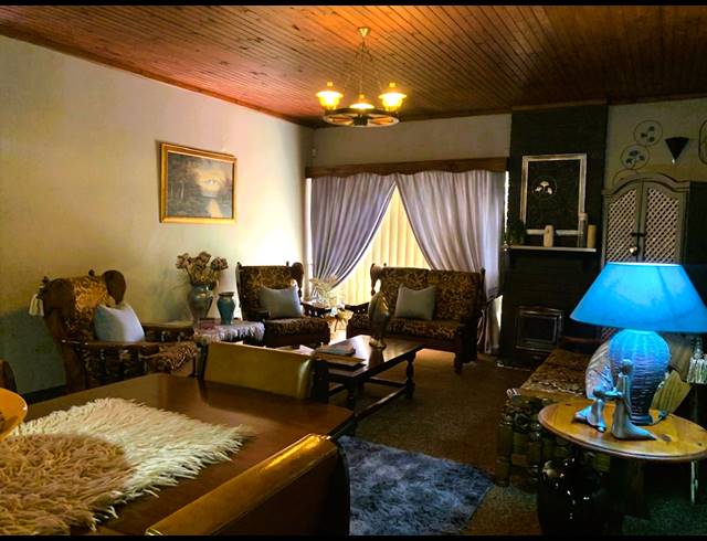 3 BEDROOM HOUSE FOR SALE IN VANDERBIJLPARK SE 6